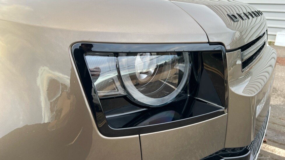 Used Land Rover Defender 2025 for sale - 76874297: Photo 17