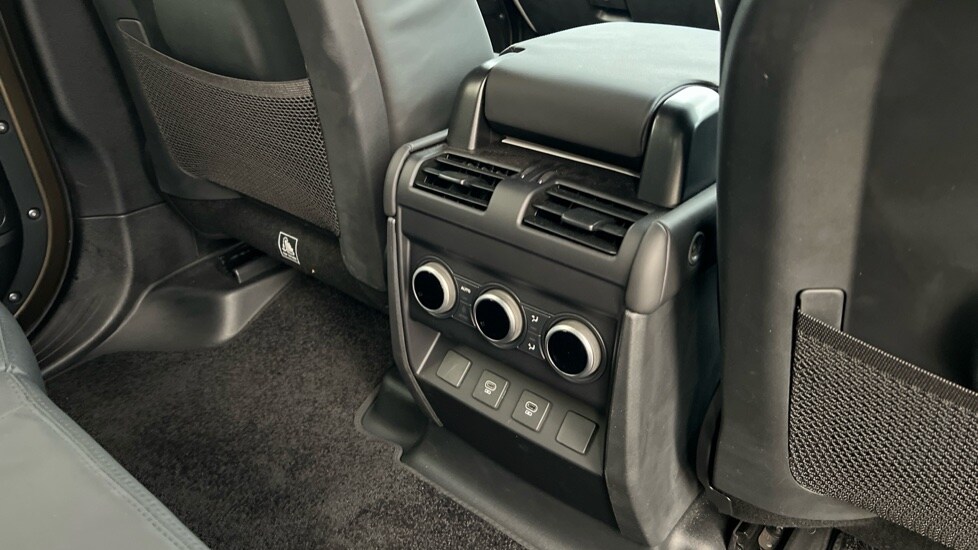 Used Land Rover Defender 2025 for sale - 76874297: Photo 18