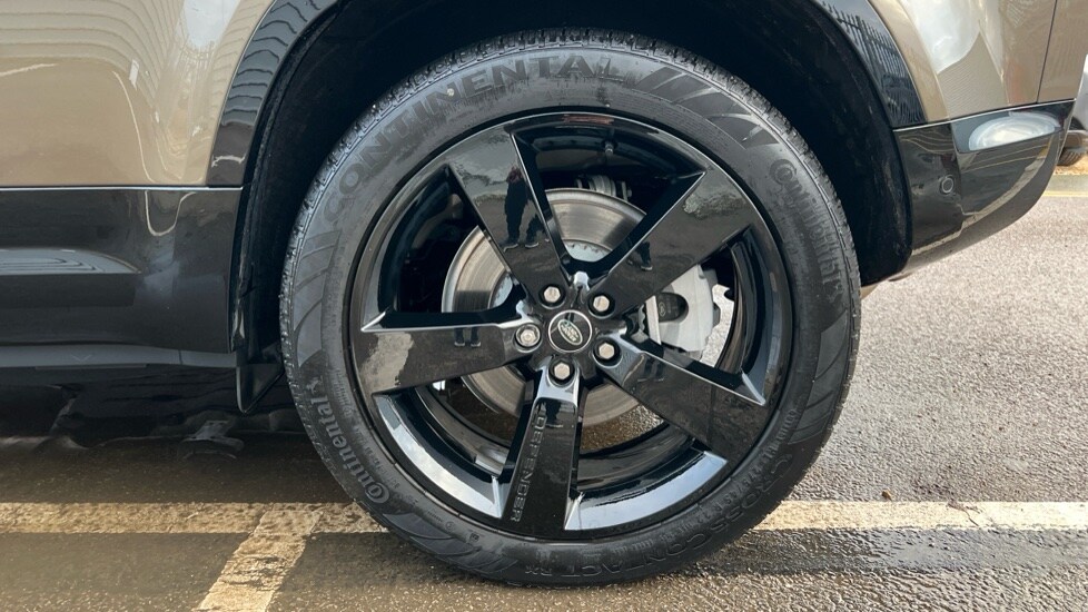 Used Land Rover Defender 2025 for sale - 76874297: Photo 31