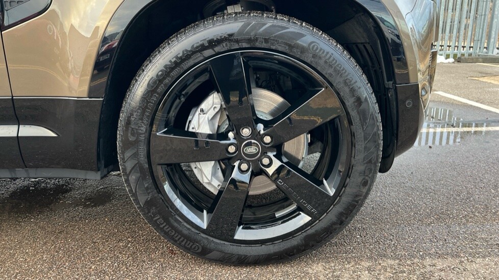 Used Land Rover Defender 2025 for sale - 76874297: Photo 33