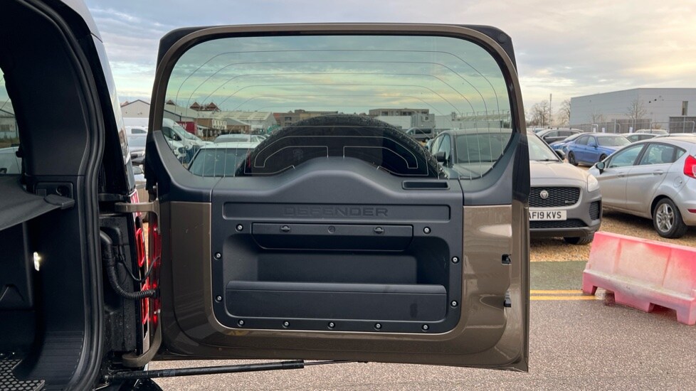 Used Land Rover Defender 2025 for sale - 76874297: Photo 36