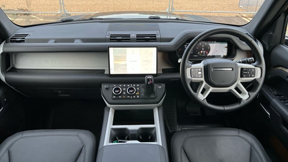 Used Land Rover Defender 2025 for sale - 76874297: Photo 9