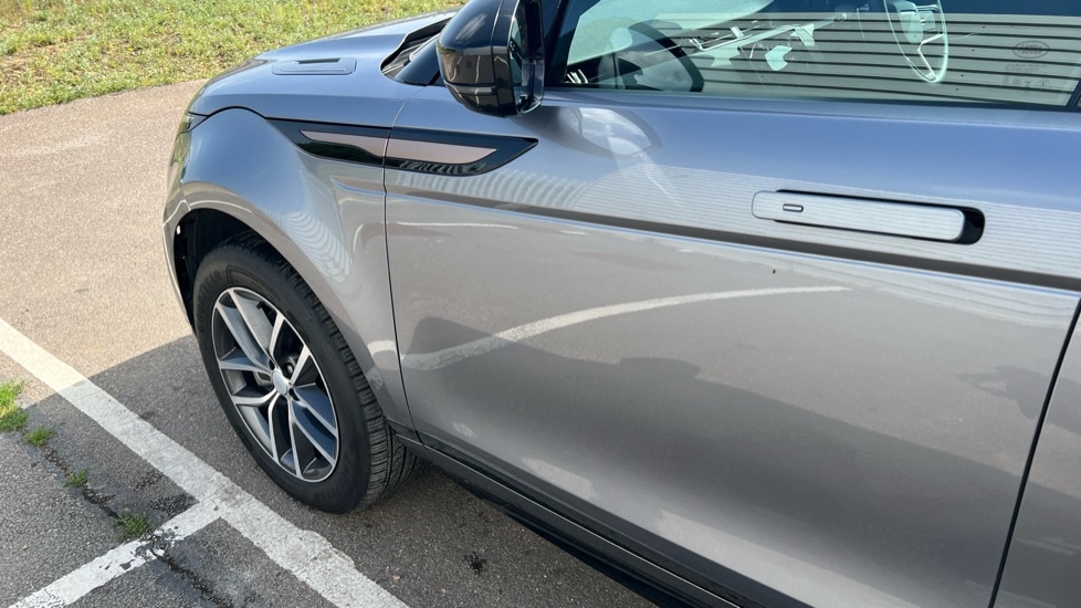 Used Land Rover Range Rover Evoque 2024 for sale - 76977685: Photo 20