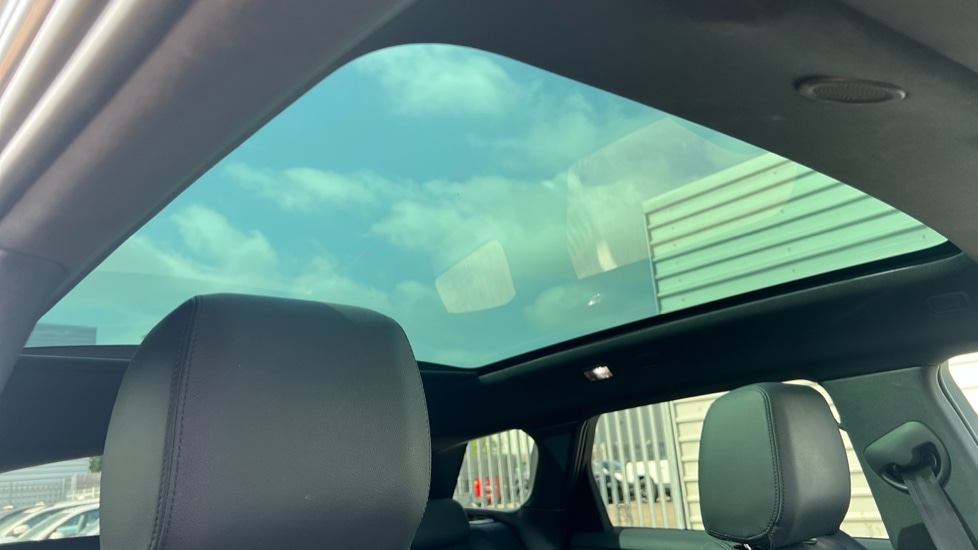 Used Land Rover Range Rover Evoque 2024 for sale - 76977685: Photo 21