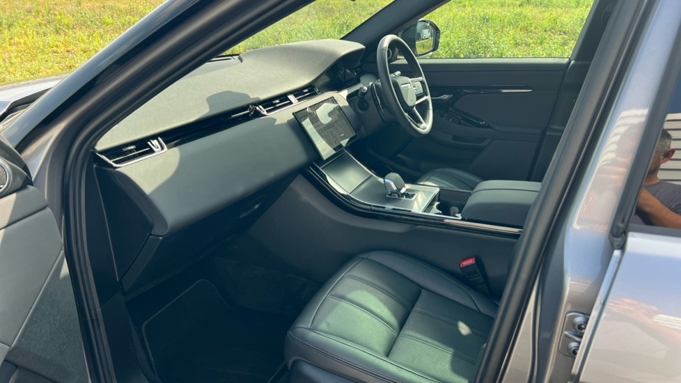 Used Land Rover Range Rover Evoque 2024 for sale - 76977685: Photo 3