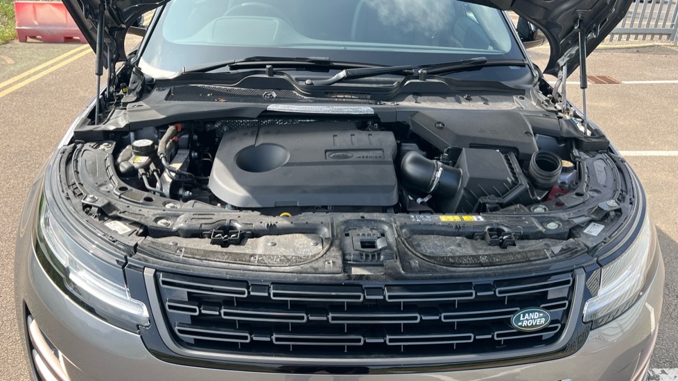 Used Land Rover Range Rover Evoque 2024 for sale - 76977685: Photo 30