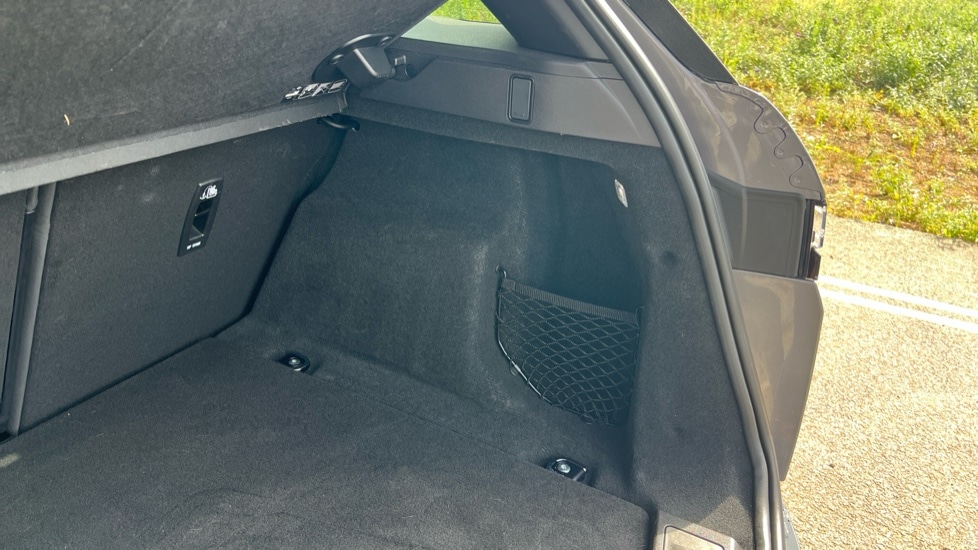 Used Land Rover Range Rover Evoque 2024 for sale - 76977685: Photo 37