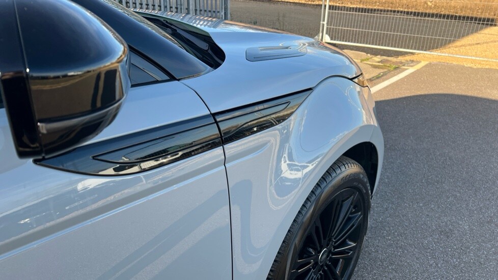 Used Land Rover Range Rover Evoque 2025 for sale - 76901290: Photo 22