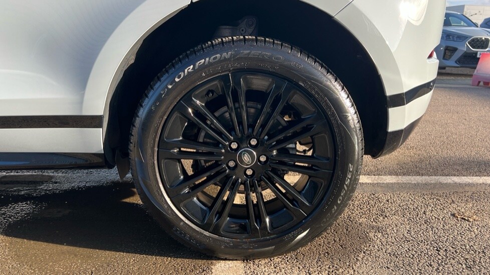 Used Land Rover Range Rover Evoque 2025 for sale - 76901290: Photo 33