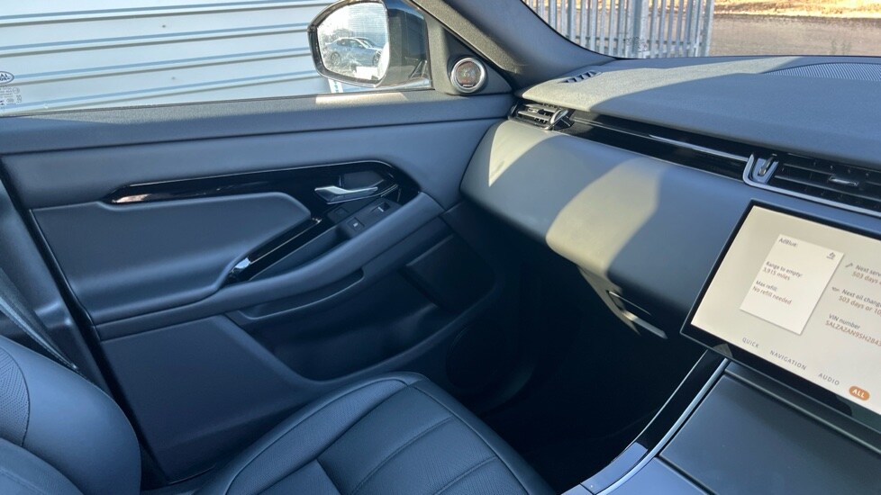 Used Land Rover Range Rover Evoque 2025 for sale - 76901290: Photo 35