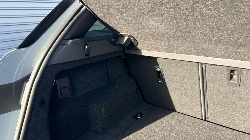 Used Land Rover Range Rover Evoque 2025 for sale - 76901290: Photo 38