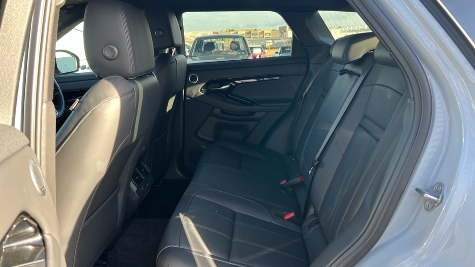 Used Land Rover Range Rover Evoque 2025 for sale - 76901290: Photo 4