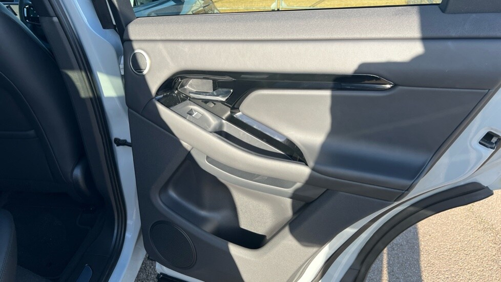 Used Land Rover Range Rover Evoque 2025 for sale - 76901290: Photo 40