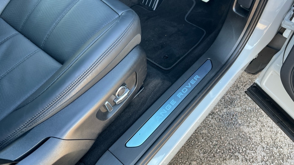 Used Land Rover Range Rover Evoque 2025 for sale - 76901290: Photo 52
