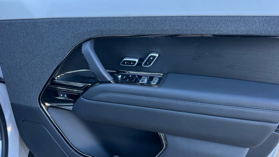 Used Land Rover Range Rover Sport 2023 for sale - 76773195: Photo 38