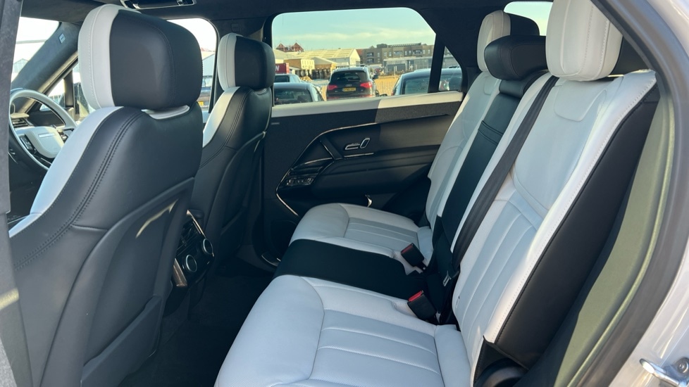 Used Land Rover Range Rover Sport 2023 for sale - 76773195: Photo 4