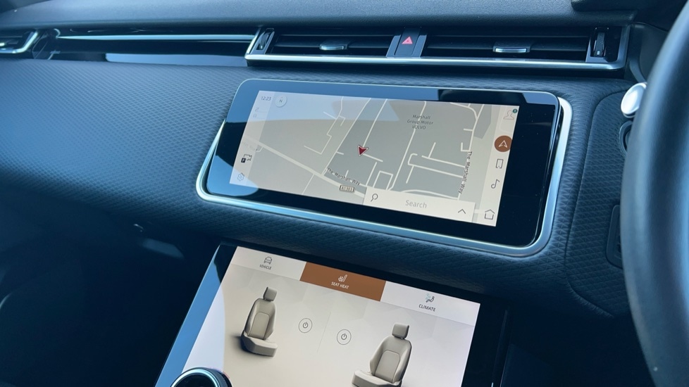 Used Land Rover Range Rover Velar 2023 for sale - 76615129: Photo 11