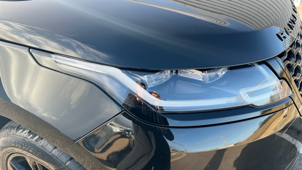 Used Land Rover Range Rover Velar 2023 for sale - 76615129: Photo 17