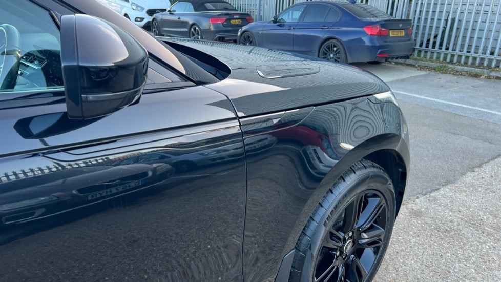 Used Land Rover Range Rover Velar 2023 for sale - 76615129: Photo 22