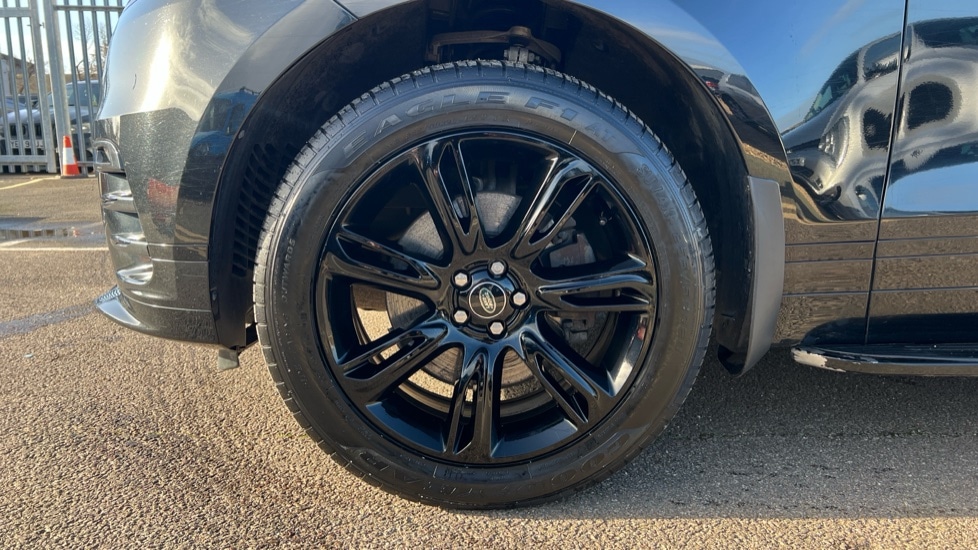 Used Land Rover Range Rover Velar 2023 for sale - 76615129: Photo 31