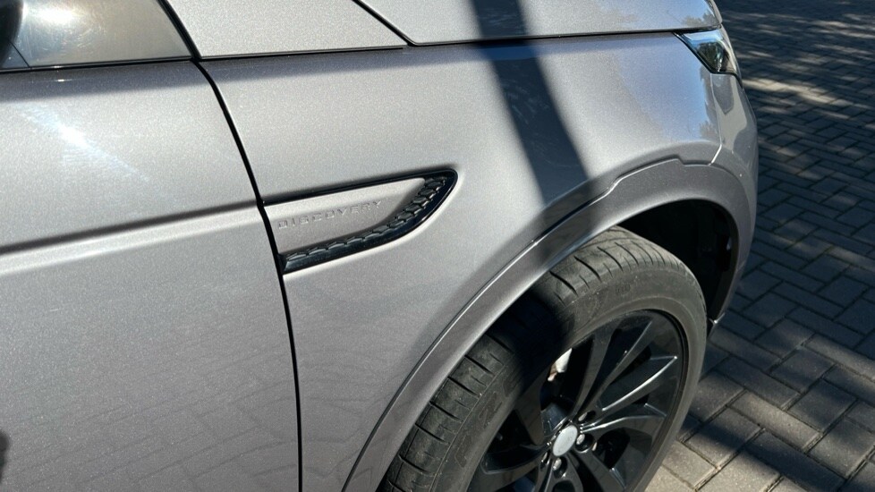 Used Land Rover Discovery Sport 2020 for sale - 76146010: Photo 24