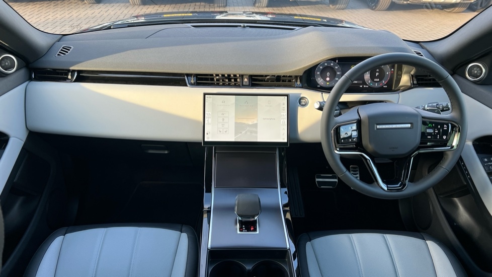 Used Land Rover Range Rover Evoque 2025 for sale - 75682860: Photo 11