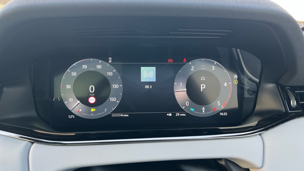 Used Land Rover Range Rover Evoque 2025 for sale - 75682860: Photo 13