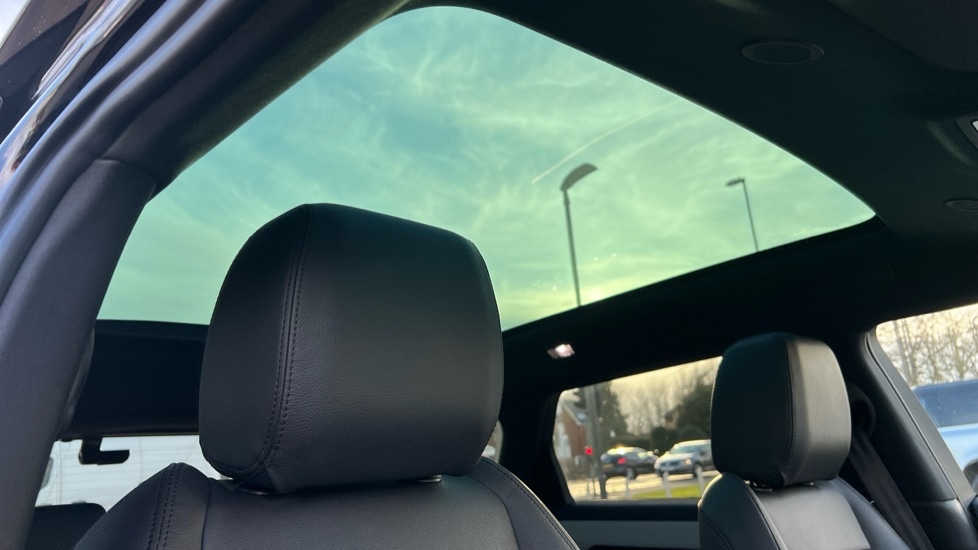 Used Land Rover Range Rover Evoque 2025 for sale - 75682860: Photo 31