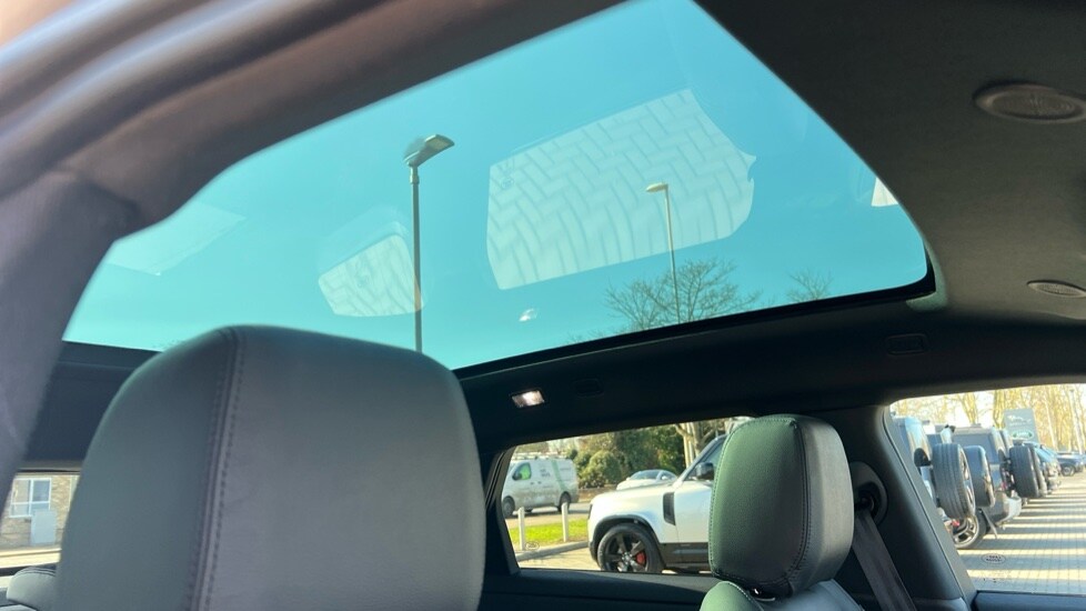 Used Land Rover Range Rover Evoque 2025 for sale - 75534046: Photo 31