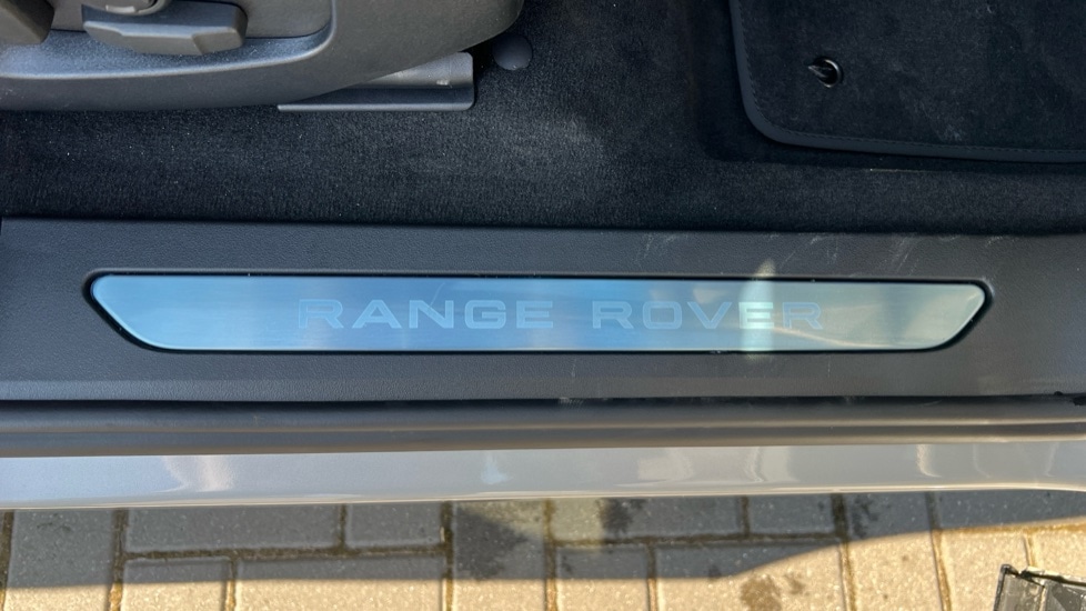 Used Land Rover Range Rover Evoque 2025 for sale - 75534046: Photo 37