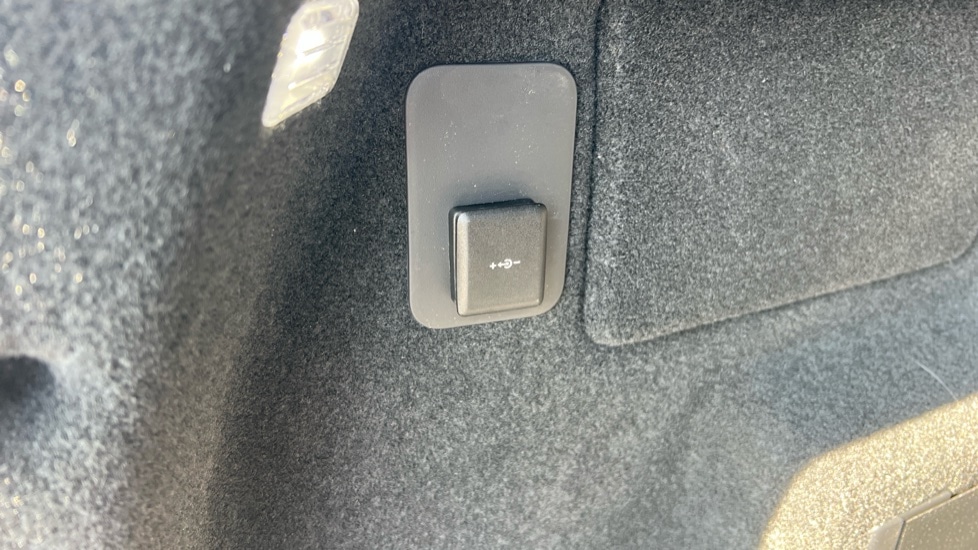 Used Land Rover Range Rover Evoque 2025 for sale - 75534046: Photo 43