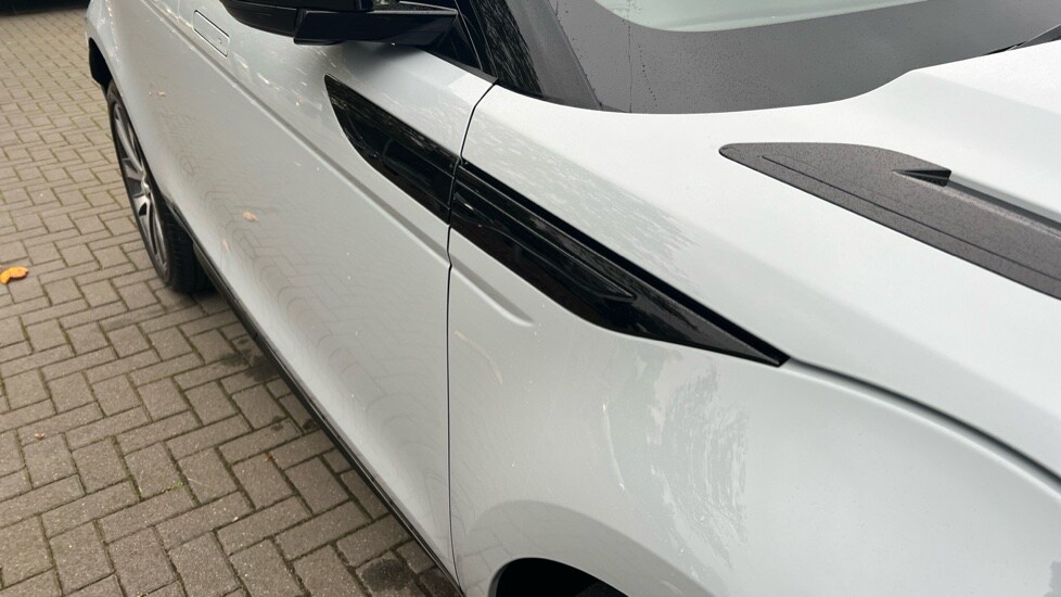 Used Land Rover Range Rover Evoque 2024 for sale - 76328143: Photo 23