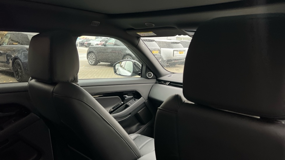 Used Land Rover Range Rover Evoque 2024 for sale - 76328143: Photo 39