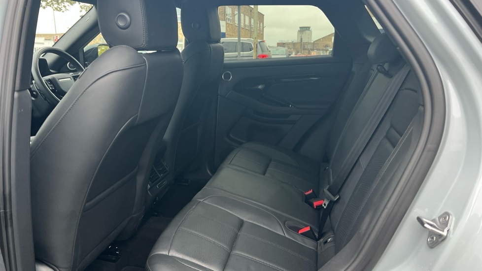 Used Land Rover Range Rover Evoque 2024 for sale - 76328143: Photo 4