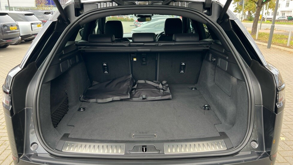 Used Land Rover Range Rover Velar 2025 for sale - 76233917: Photo 10