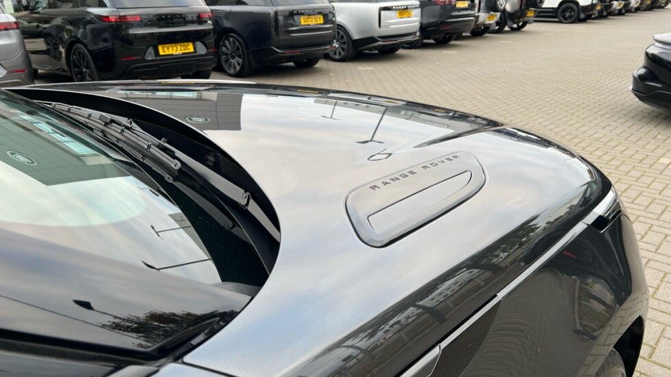 Used Land Rover Range Rover Velar 2025 for sale - 76233917: Photo 23