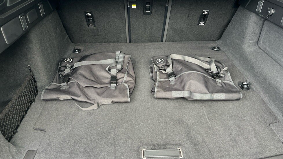 Used Land Rover Range Rover Velar 2025 for sale - 76233917: Photo 38