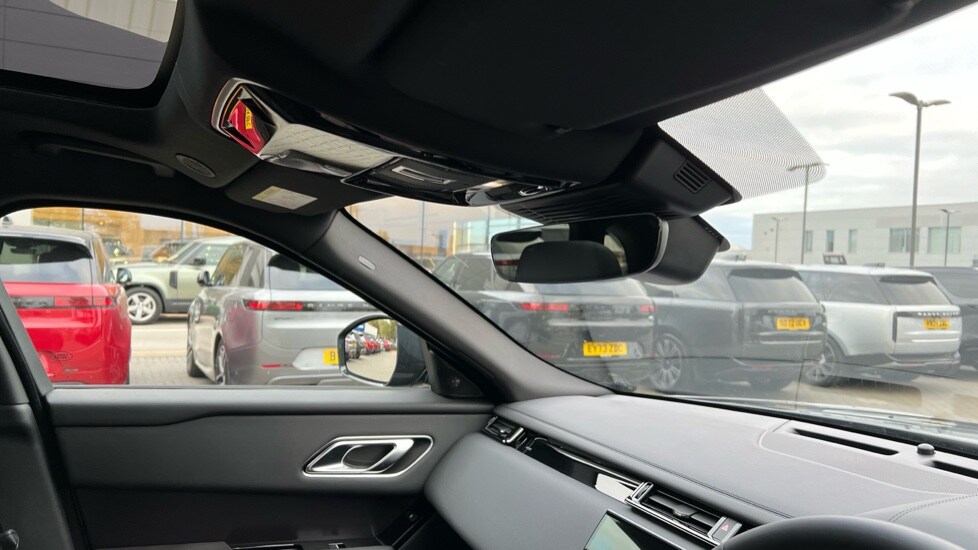 Used Land Rover Range Rover Velar 2025 for sale - 76233917: Photo 45