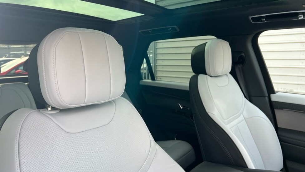 Used Land Rover Range Rover Sport 2025 for sale - 76533754: Photo 44