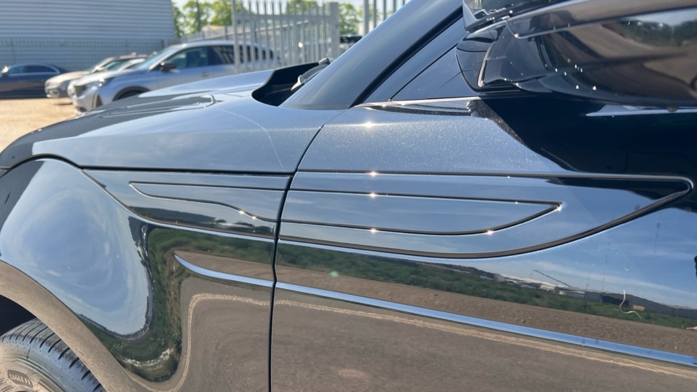 Used Land Rover Range Rover Evoque 2025 for sale - 75534087: Photo 20