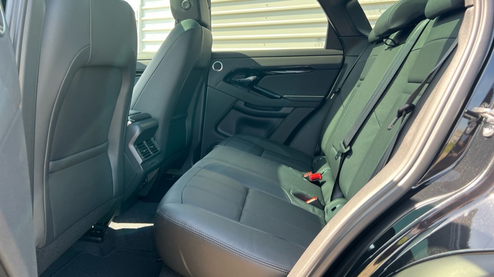 Used Land Rover Range Rover Evoque 2025 for sale - 75534087: Photo 4