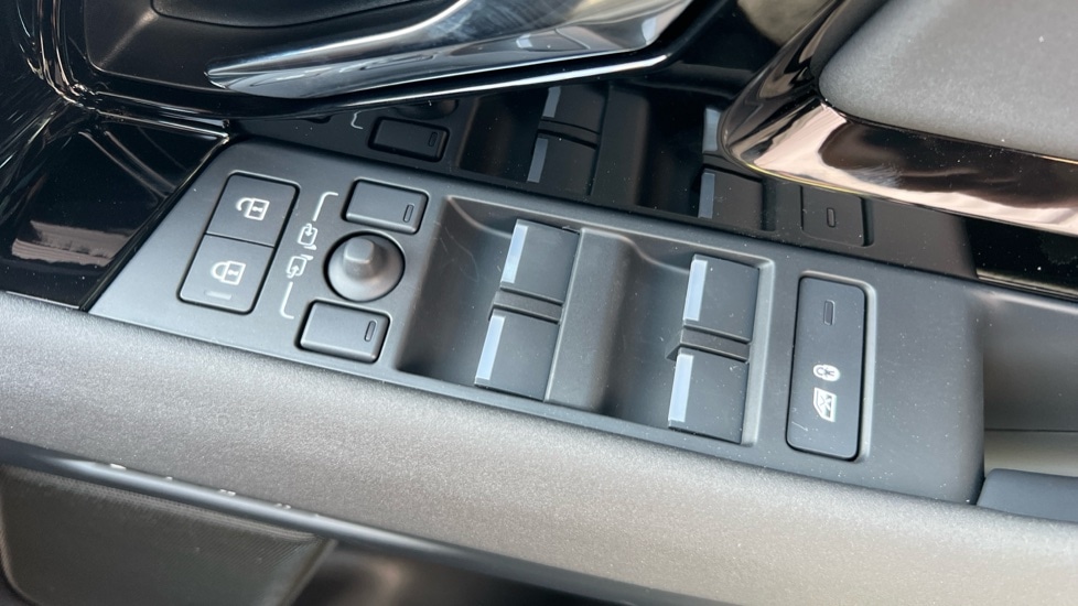 Used Land Rover Range Rover Evoque 2025 for sale - 75534087: Photo 44