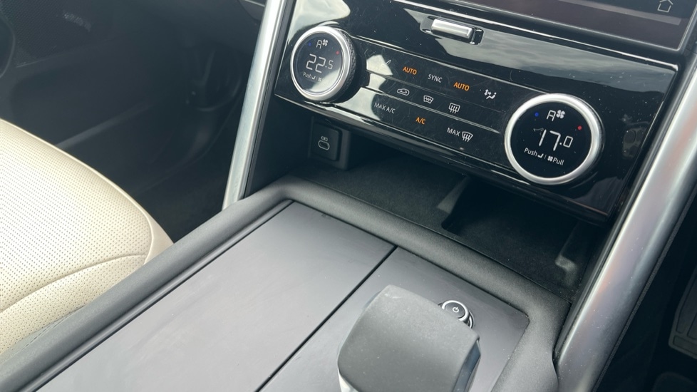 Used Land Rover Discovery 2022 for sale - 76154970: Photo 13