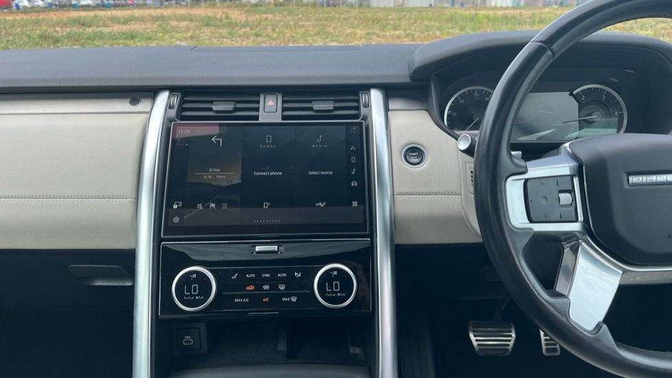 Used Land Rover Discovery 2022 for sale - 76154970: Photo 29
