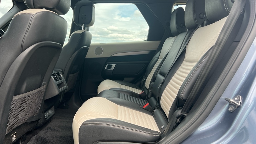 Used Land Rover Discovery 2022 for sale - 76154970: Photo 4