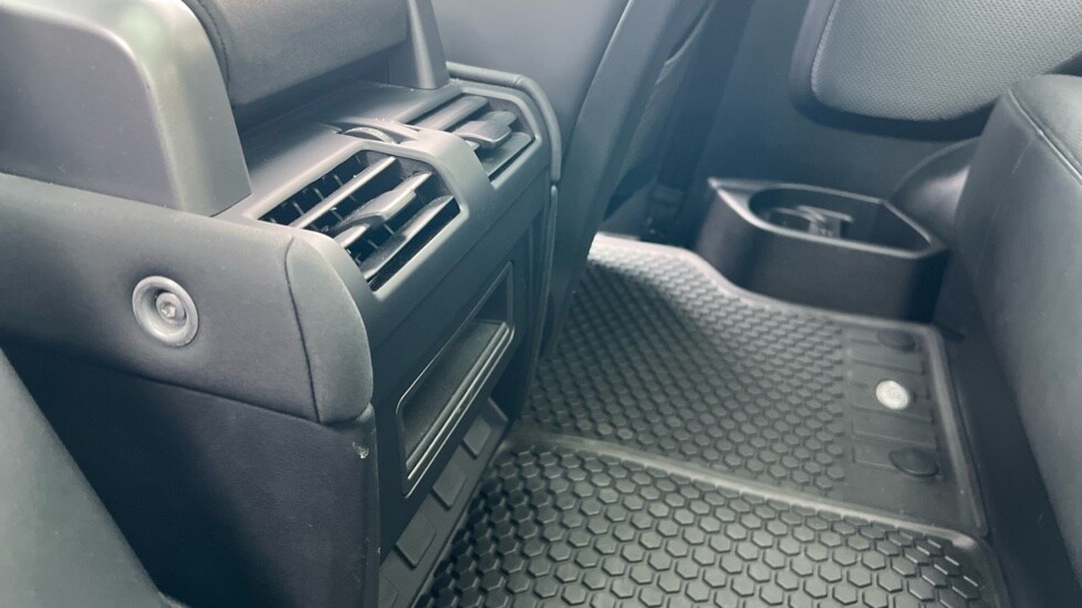 Used Land Rover Defender 2022 for sale - 76104339: Photo 18