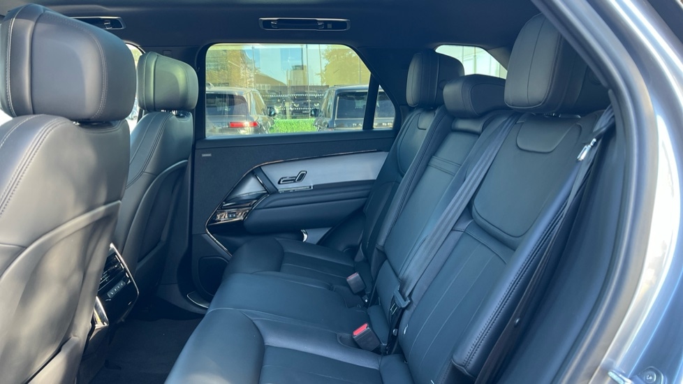 Used Land Rover Range Rover Sport 2023 for sale - 76116918: Photo 4