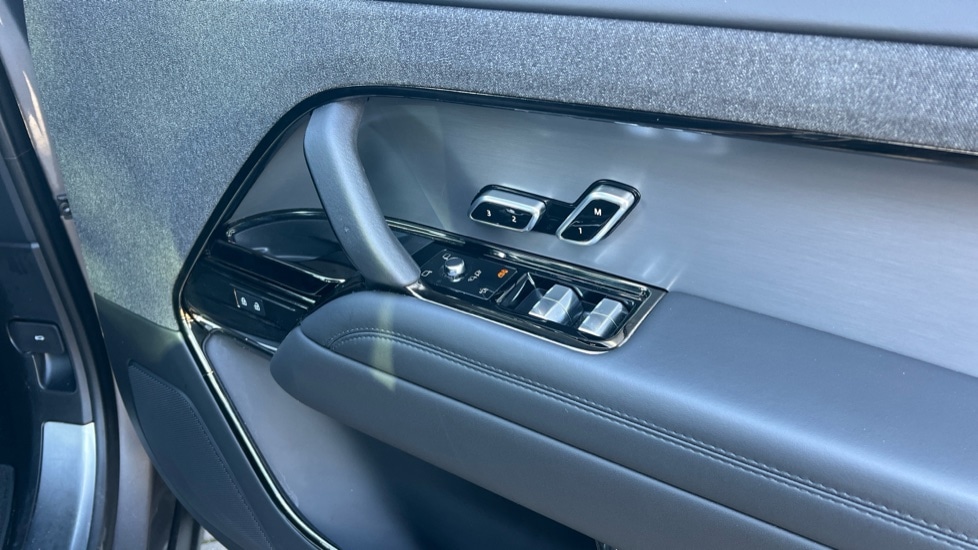 Used Land Rover Range Rover Sport 2023 for sale - 76116918: Photo 44