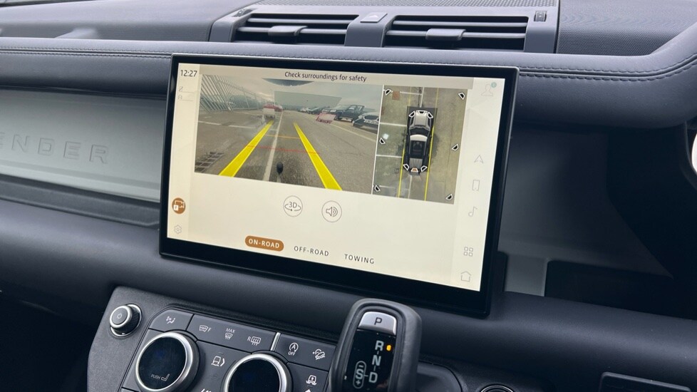 Used Land Rover Defender 2023 for sale - 76556922: Photo 12