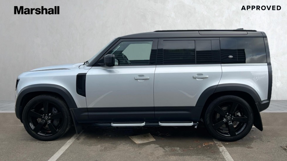 Used Land Rover Defender 2023 for sale - 76556922: Photo 26